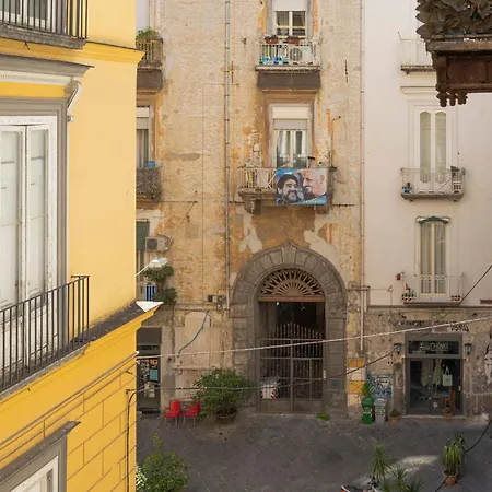 Ecce Your Daire Napoli