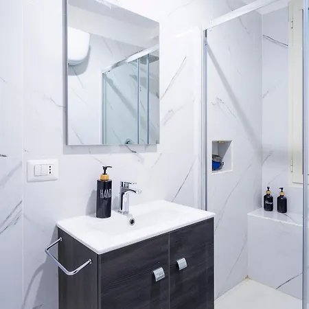 Apartman Ecce Your *